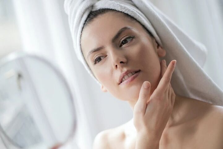 Chica con piel hermosa